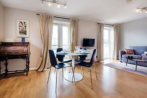 Panoramic Docklands Home