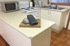 Home Near Shops & Beach