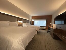 Holiday Inn Express & Suites Dallas Central Market Center, an IHG Hote