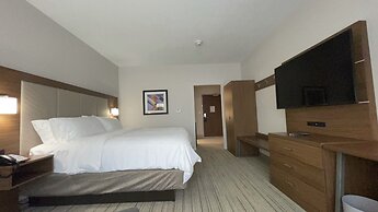 Holiday Inn Express & Suites Dallas Central Market Center by IHG