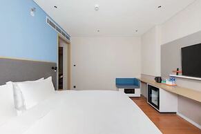 Holiday Inn Express Beijing Yizhuang Tongminghu by IHG