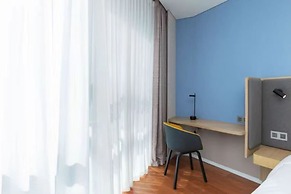 Holiday Inn Express Beijing Yizhuang Tongminghu by IHG