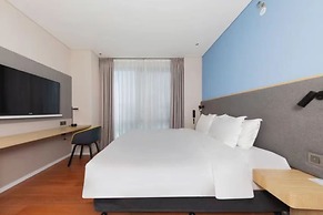 Holiday Inn Express Beijing Yizhuang Tongminghu by IHG