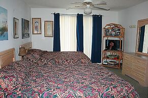 Family Friendly Villa 508 with 27 Hole Golf Course and Outdoor Pool by