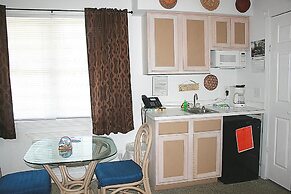 Family Friendly Villa 508 with 27 Hole Golf Course and Outdoor Pool by