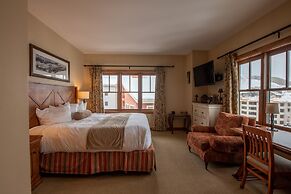 Large 3 Bedroom Bathroom In Mountaineer Square Condo - No Cleaning Fee