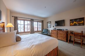 Large 3 Bedroom Bathroom In Mountaineer Square Condo - No Cleaning Fee