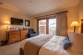 Large 3 Bedroom Bathroom In Mountaineer Square Condo - No Cleaning Fee