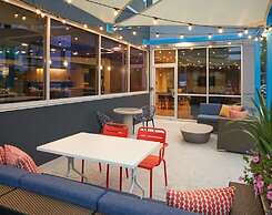 Tru by Hilton Jacksonville South Mandarin