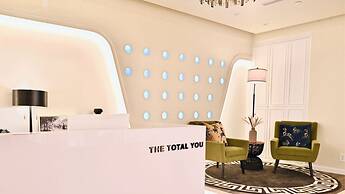 Blossom Hotel Houston