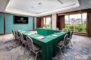 Blossom Hotel Houston