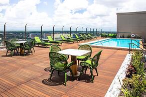 Blossom Hotel Houston, Curio Collection by Hilton