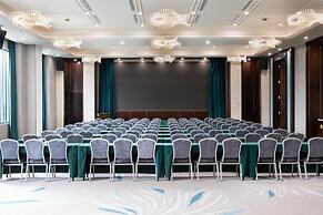 Blossom Hotel Houston, Curio Collection by Hilton