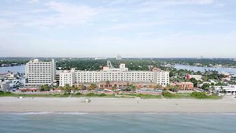 306 Studio Hollywood Beach