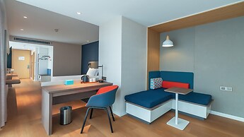 Holiday Inn Express Nanjing Jiangbei Yushan by IHG