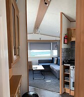 Beautiful 3-bed Caravan on Holiday Park