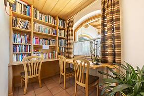 Alpine Touring Hotel