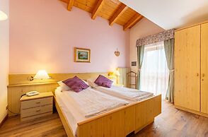 Alpine Touring Hotel