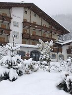 Alpine Touring Hotel