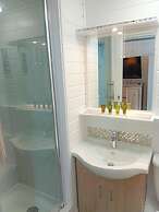 Home and Away Guesthouse