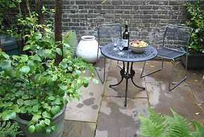 Churchill Guest House