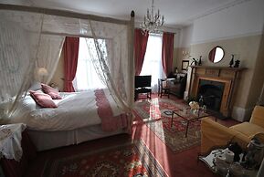 Churchill Guest House