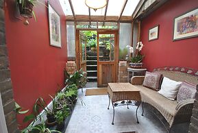 Churchill Guest House