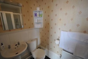 Churchill Guest House