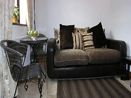 Thompsons Arms Holiday Lets + B & B