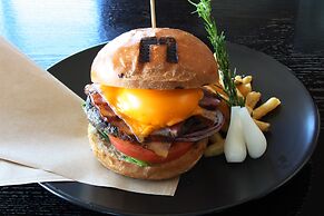 The Gate Hotel Asakusa Kaminarimon by Hulic