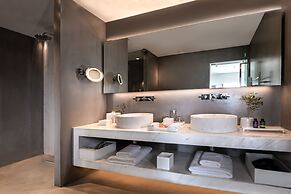 Grace Hotel, Auberge Resorts Collection