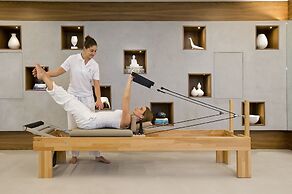 Grace Hotel, Auberge Resorts Collection