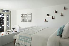 Grace Hotel, Auberge Collection