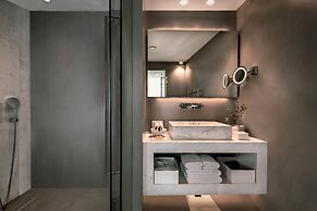 Grace Hotel, Auberge Resorts Collection