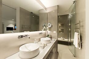 Grace Hotel, Auberge Resorts Collection