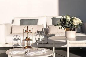 Grace Hotel, Auberge Resorts Collection