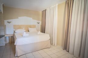 Parthenis Hotel & Suites