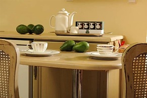 Parthenis Hotel & Suites