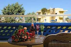 Parthenis Hotel & Suites