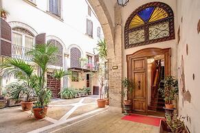 Navona Gallery Suites