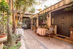 Navona Gallery Suites