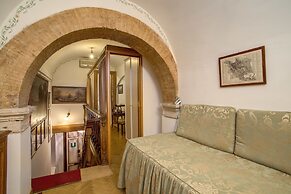 Navona Gallery Suites