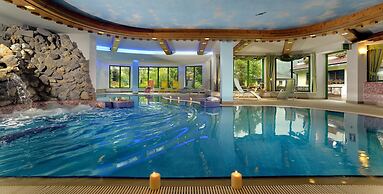 Tevini Dolomites Charming Hotel