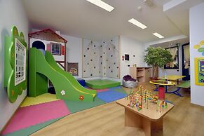 Tevini Dolomites Charming Hotel