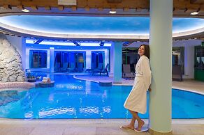 Tevini Dolomites Charming Hotel