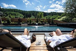 Tevini Dolomites Charming Hotel