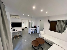 Skopelos Holidays Hotel