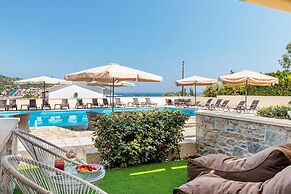 Skopelos Holidays Hotel & Spa
