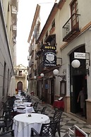 Hermanos Macías Hotel