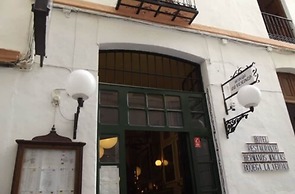 Hermanos Macías Hotel